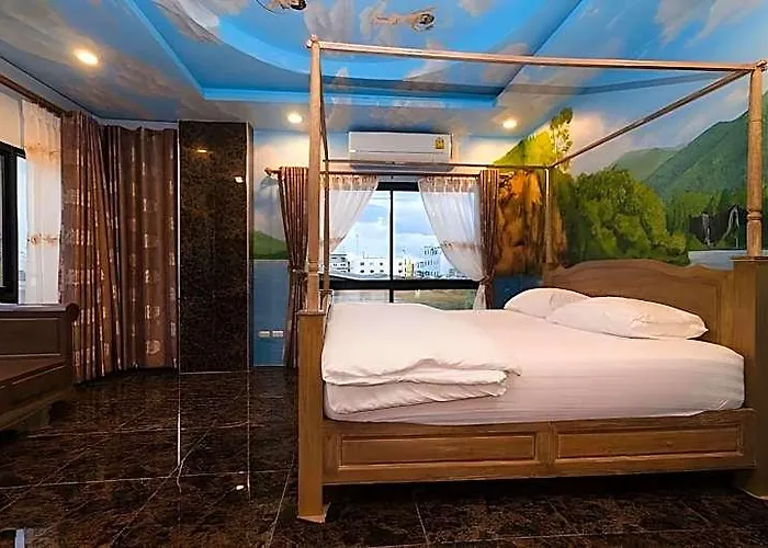 Thongtara House Boutique Srinakarin Hotel 4*