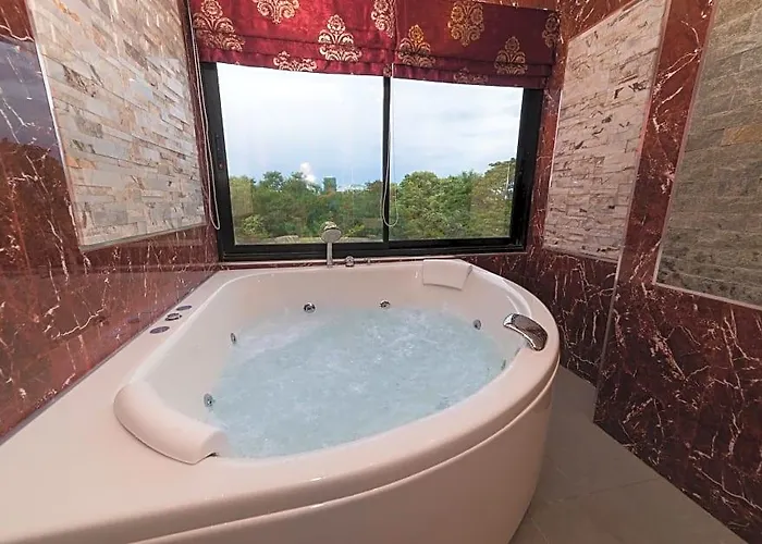 Hotel Thongtara House Boutique Srinakarin Bangkok